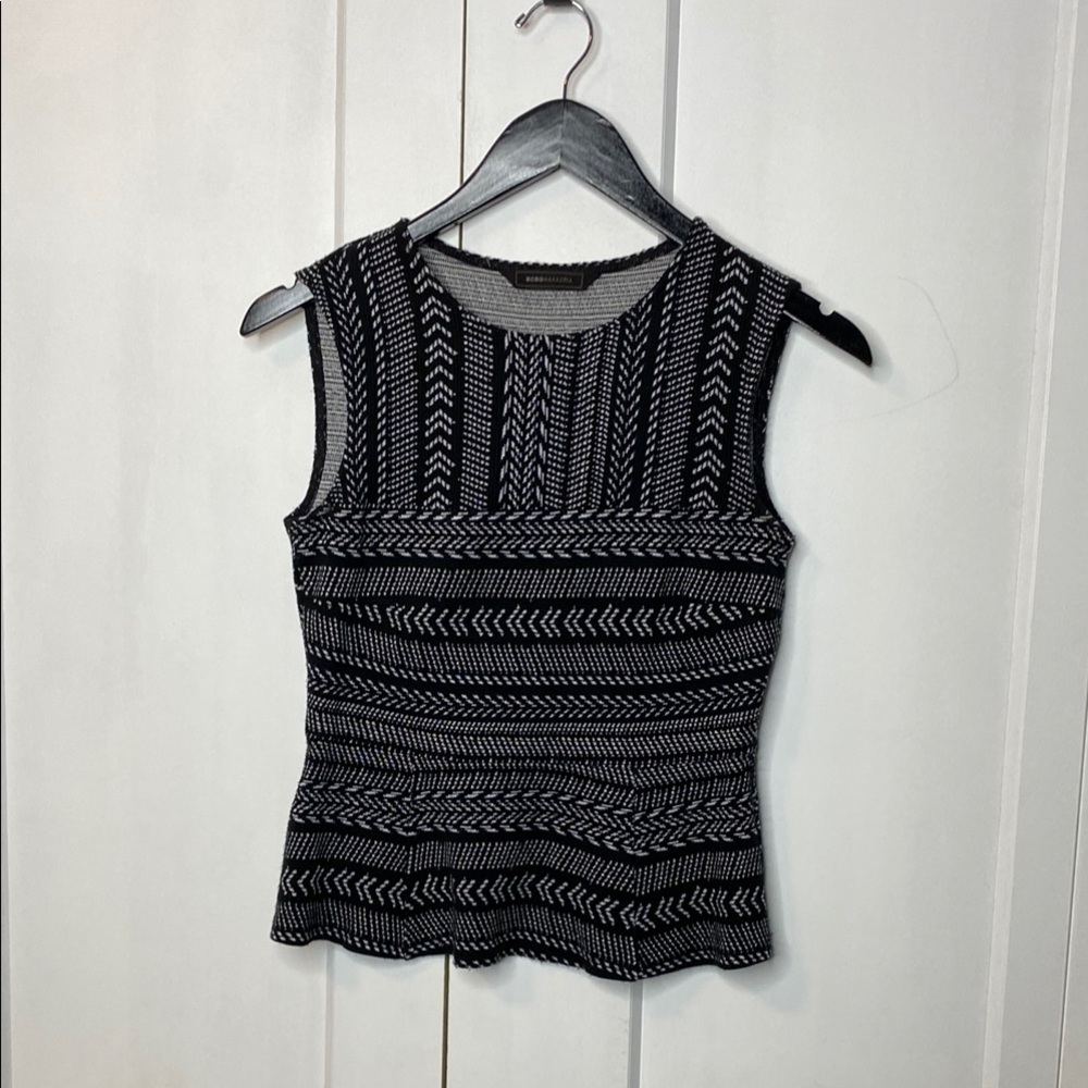BCBGMaxAzria Yasmin Black and White Patterned Sleeveless Top - XXS